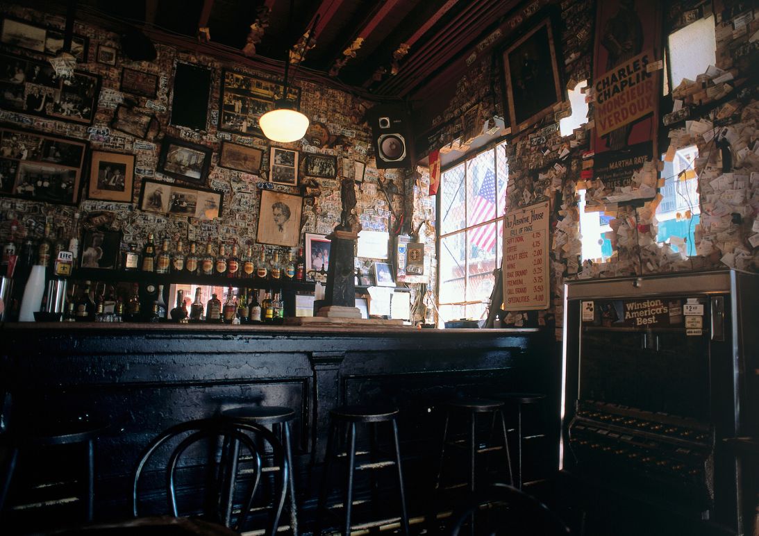 The Old Absinthe House has been a mainstay of New Orleans' French Quarter since 1806.
