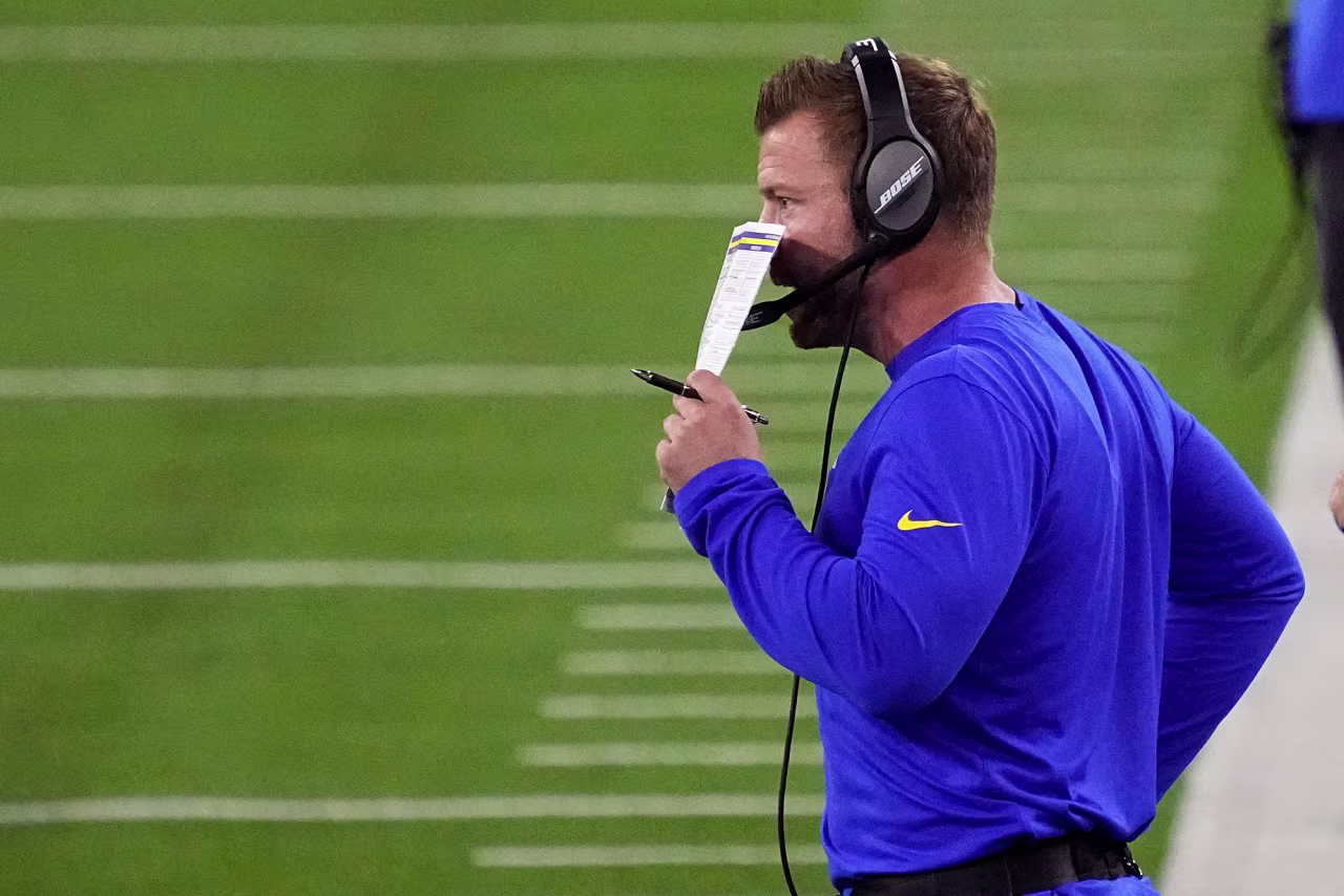 Los Angeles Rams head coach Sean McVay calls a play during the second half.