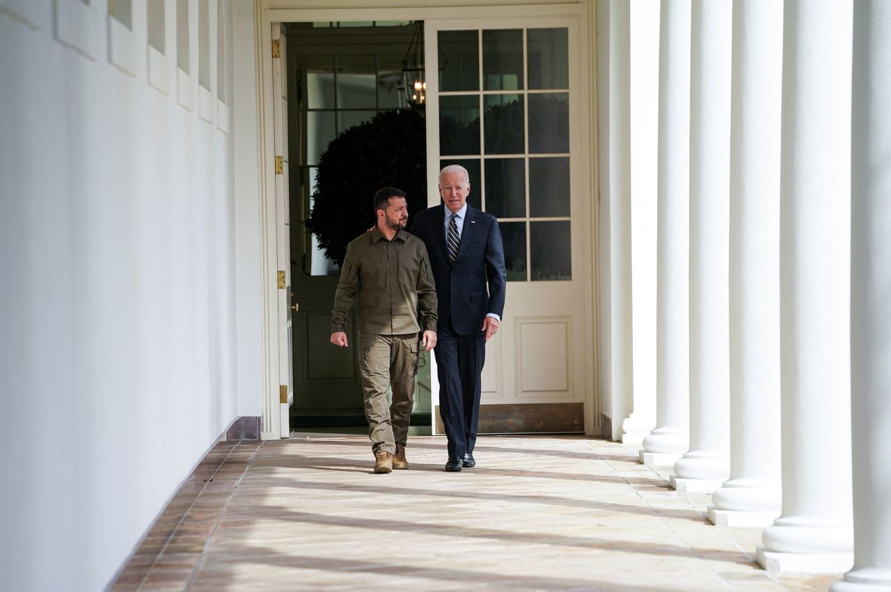 Ukrainian President Volodymyr Zelensky walks down the White House colonnade to the Oval Office with President Joe Biden during a visit to the White House in Washington, DC, on September 21, 2023.