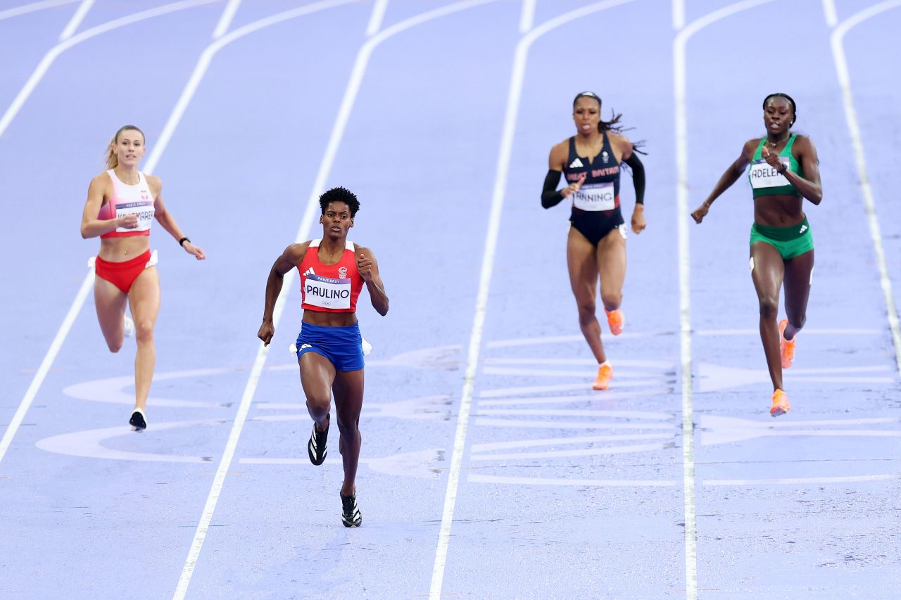 Marileidy Paulino of the Dominican Republic leads in the women's 400-meter final Friday. 