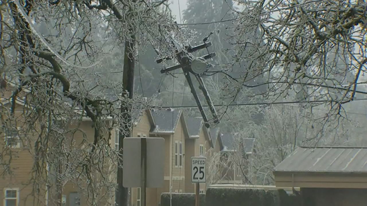 Ice and snow in Salem, Oregon