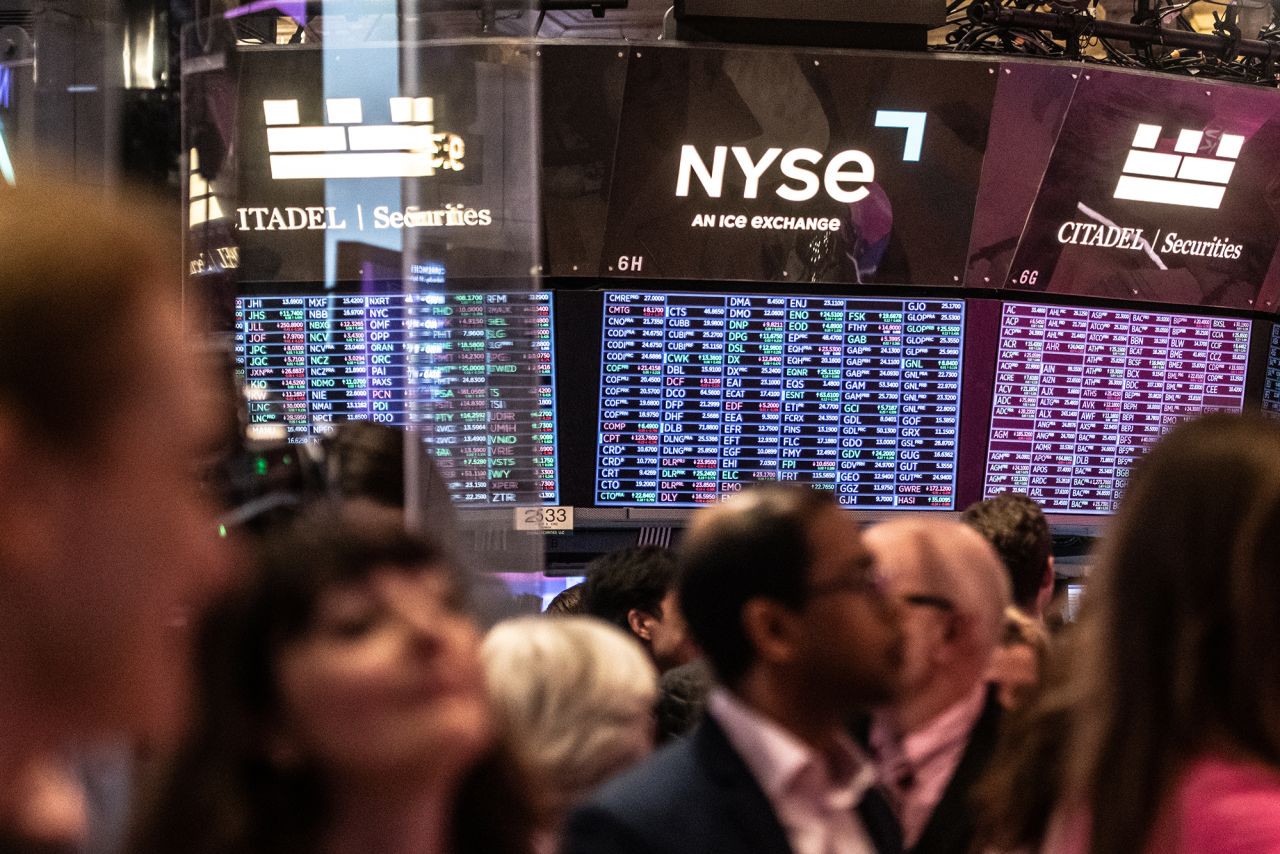 Traders work on the floor of the New York Stock Exchange on September 18, 2024 in New York City. The Federal Reserve is expected to announce its first interest rate cut since March 2020. 