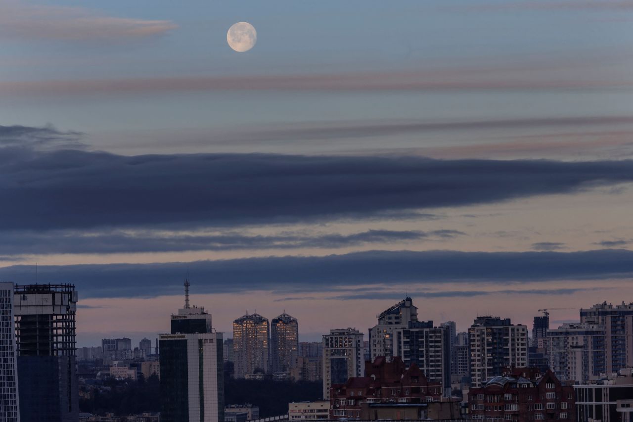 The moon is seen over the Ukrainian capital?Kyiv, on February 18. 