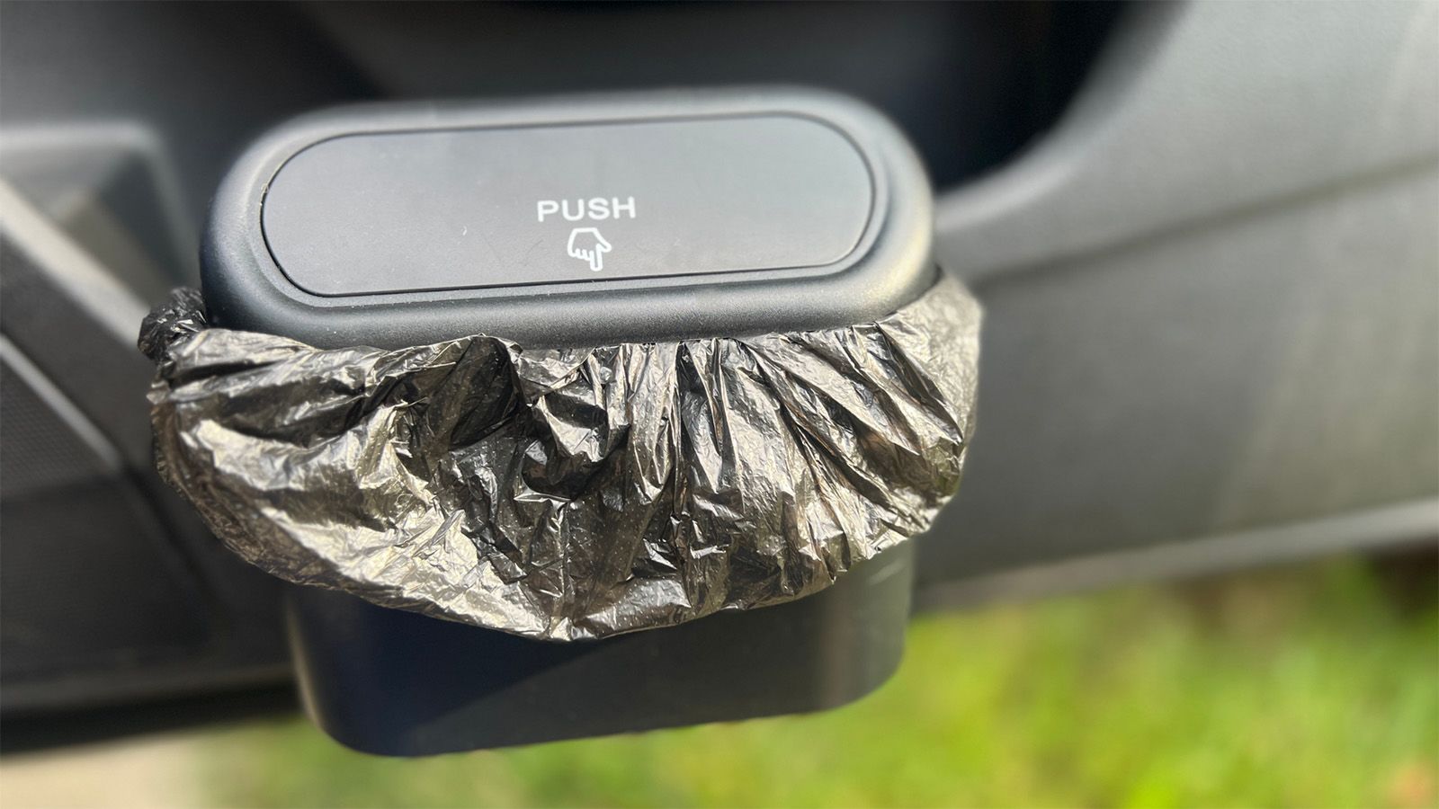 Accmor car trash can review