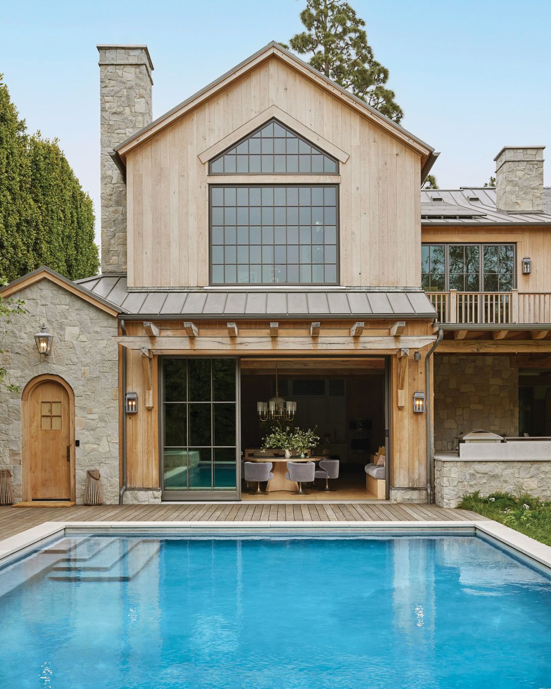 The pool overlooks the surrounding hills, and was a picturesque spot for Garner to train for her reprised role as Elektra in "Deadpool & Wolverine."