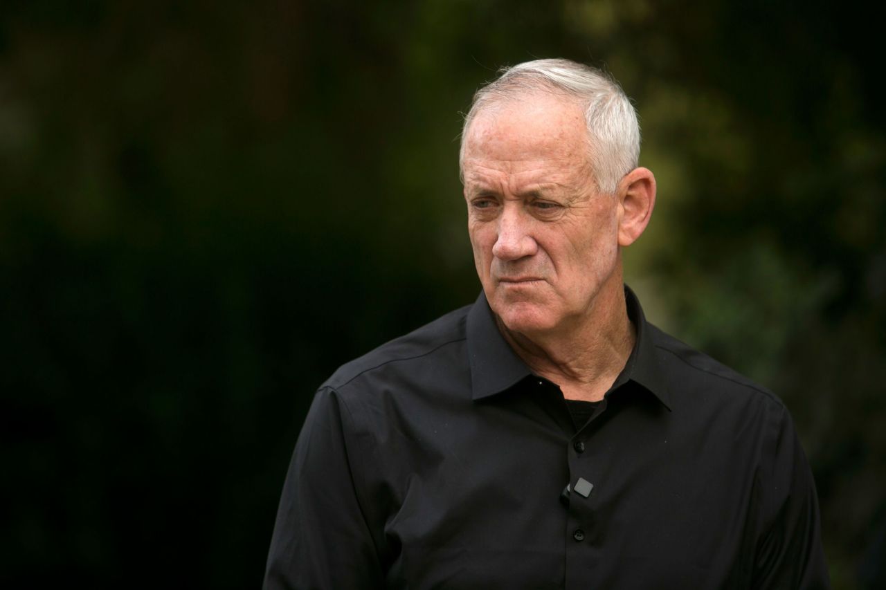 Former Israeli defense minister and war cabinet member Benny Gantz attends a meeting with the press on October 29 in Ramot Naftali, Israel.