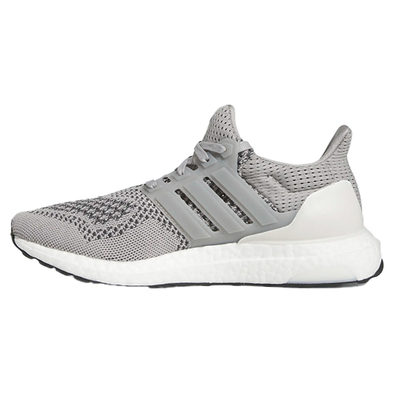 Ultra boost best sale version differences