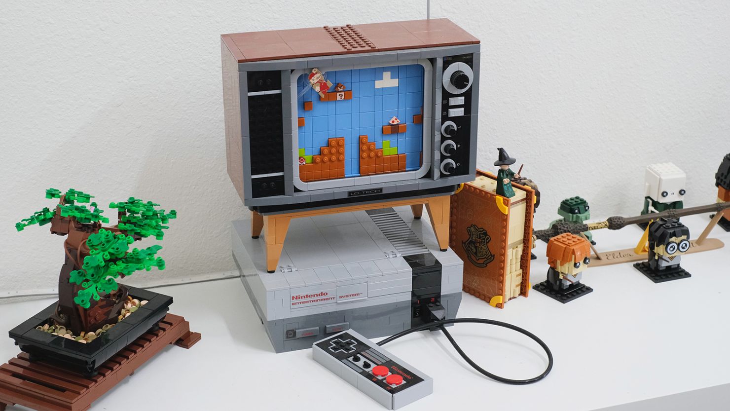 Lego's buildable NES console comes with a 'playable' game