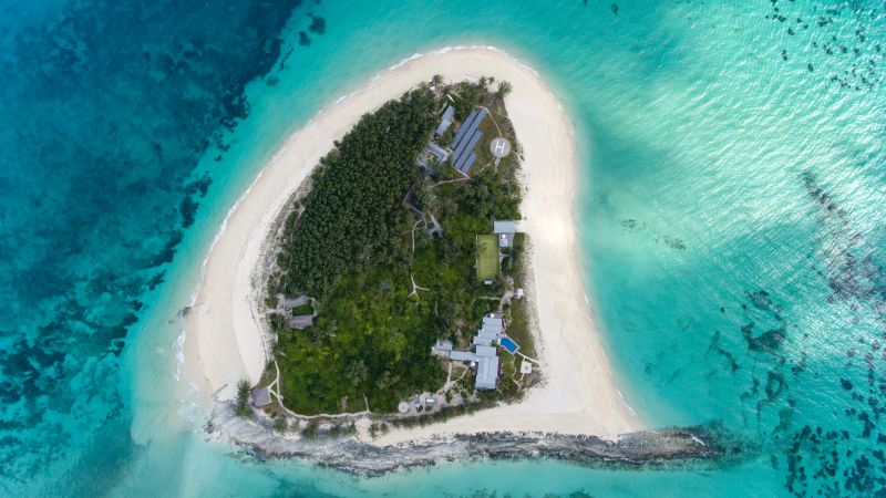 Как частен остров за $33 000 на вечер, вдъхновен от семейство Кенеди, се превърна в фар за устойчив туризъм