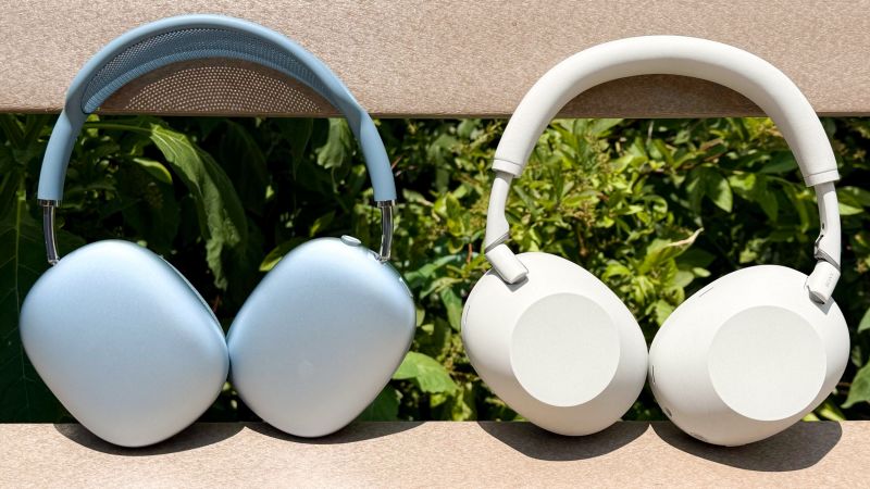 イヤホン AirPods Max Apple - AirPods Max (USB-C) - Midnight | P.C. Richard & Son