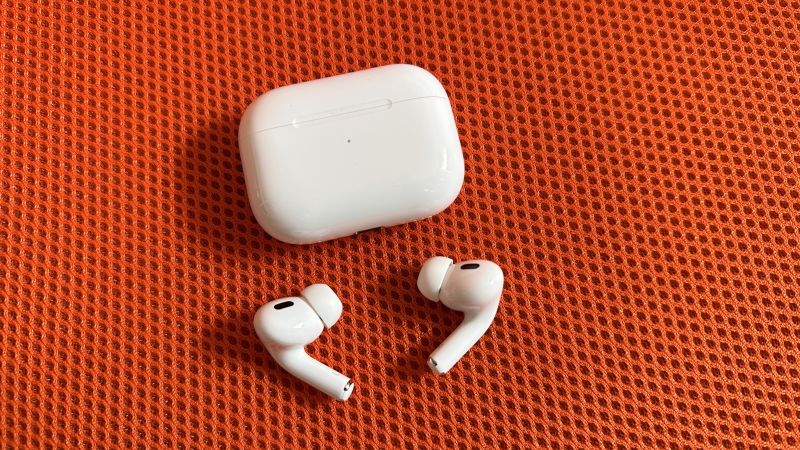 最安値人気Apple air pods pro ヘッドフォン/イヤフォン