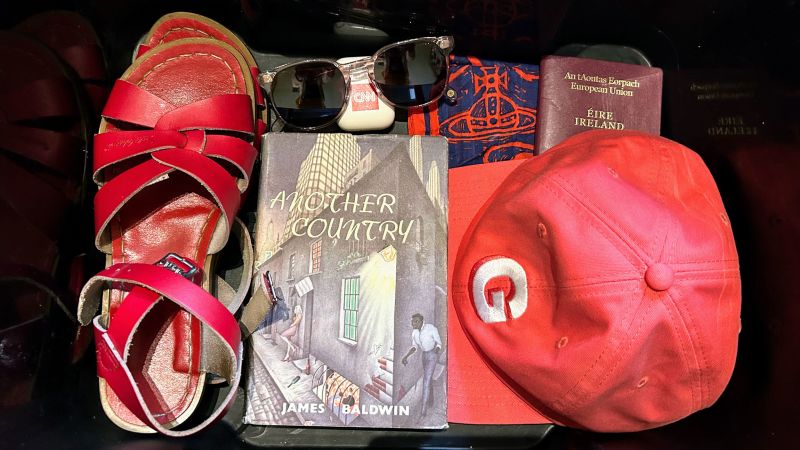 Why people are taking photos of their airport trays now Why people are taking photos of their airport trays now