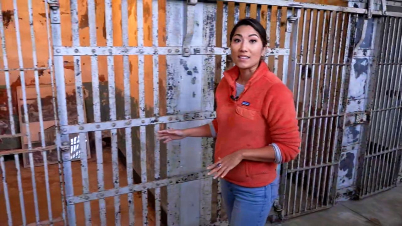 President Donald Trump announced he wants to turn Alcatraz Island into a working prison, but can the infrastructure hold up? CNN’s Veronica Miracle visited the prison to see how infrastructure decay could pose issues for reopening the facility and how tourism for the city of San Francisco would take a hit.