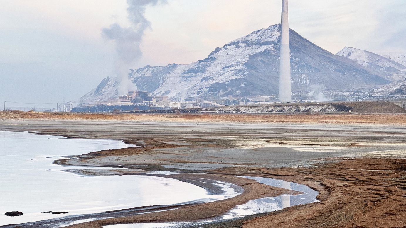 Chilean photographer Alfredo Jaar won the 2025 Prix Pictet with his series “The End,” documenting the disappearing Great Salt Lake in Utah, which has been devastated by intensive water extraction. <strong>Click on the image to see more.</strong>