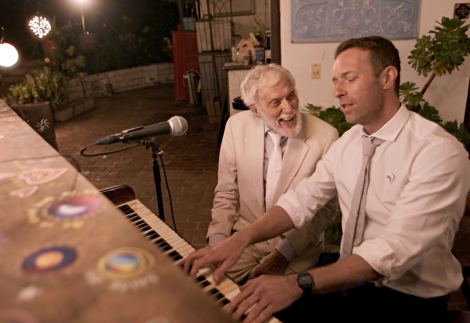 Dick Van Dyke dances barefoot, sings and ruminates on life in new Coldplay  music video | CNN