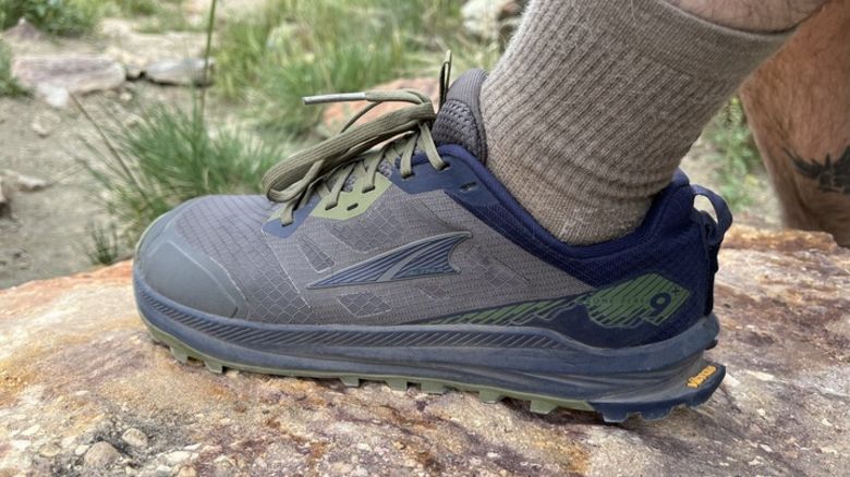 altra lone peak shoe 