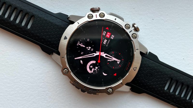 Amazfit Falcon: así es el reloj para deportes extremos que quiere competir  con el Apple Watch Ultra