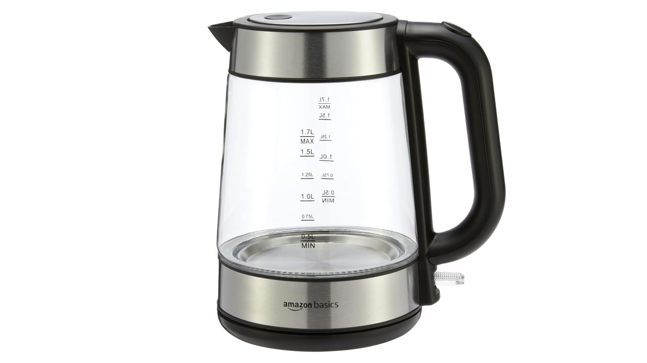 Amazon Basics 1,7-Liter-Wasserkocher mit Glaskaraffe