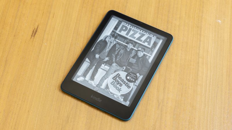 iPad Mini 7 vs. Kindle Paperwhite (2024) | CNN Underscored