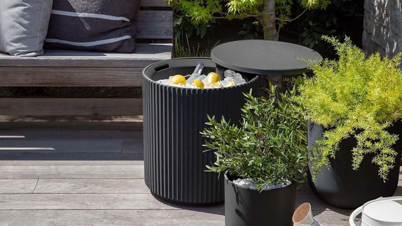 Amazon Veradek Outdoor Cooler Side Table.jpg