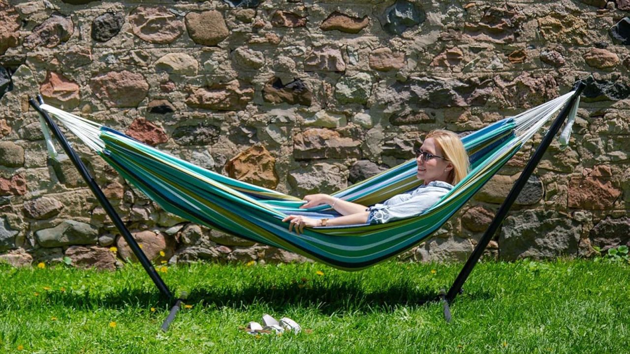 Amazon Vivere Hammock.jpg