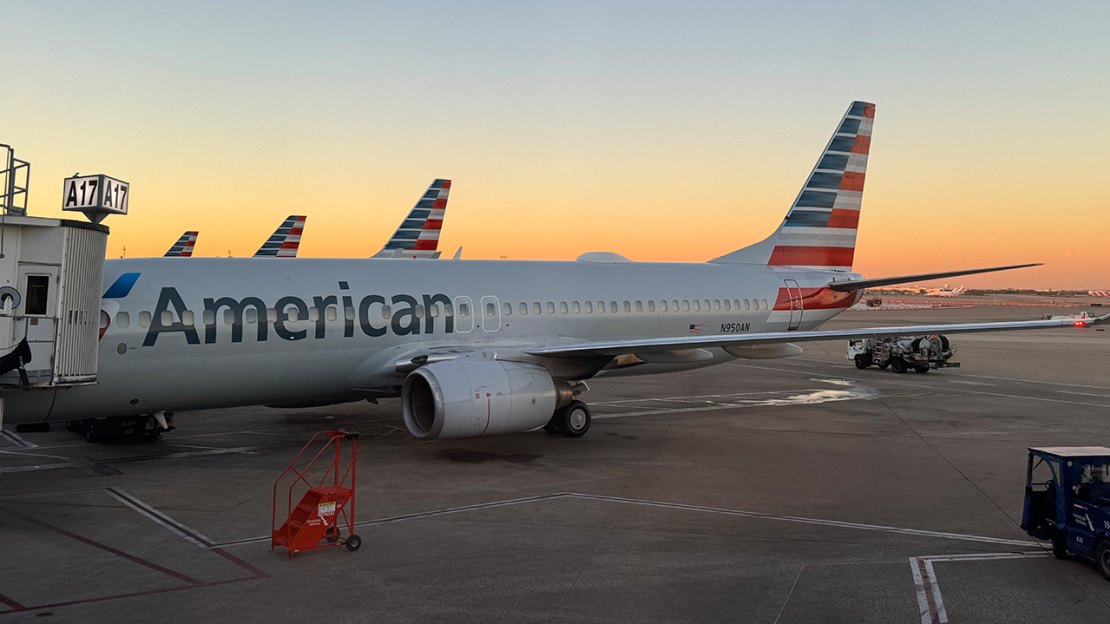 American Airlines Boeing 737-800