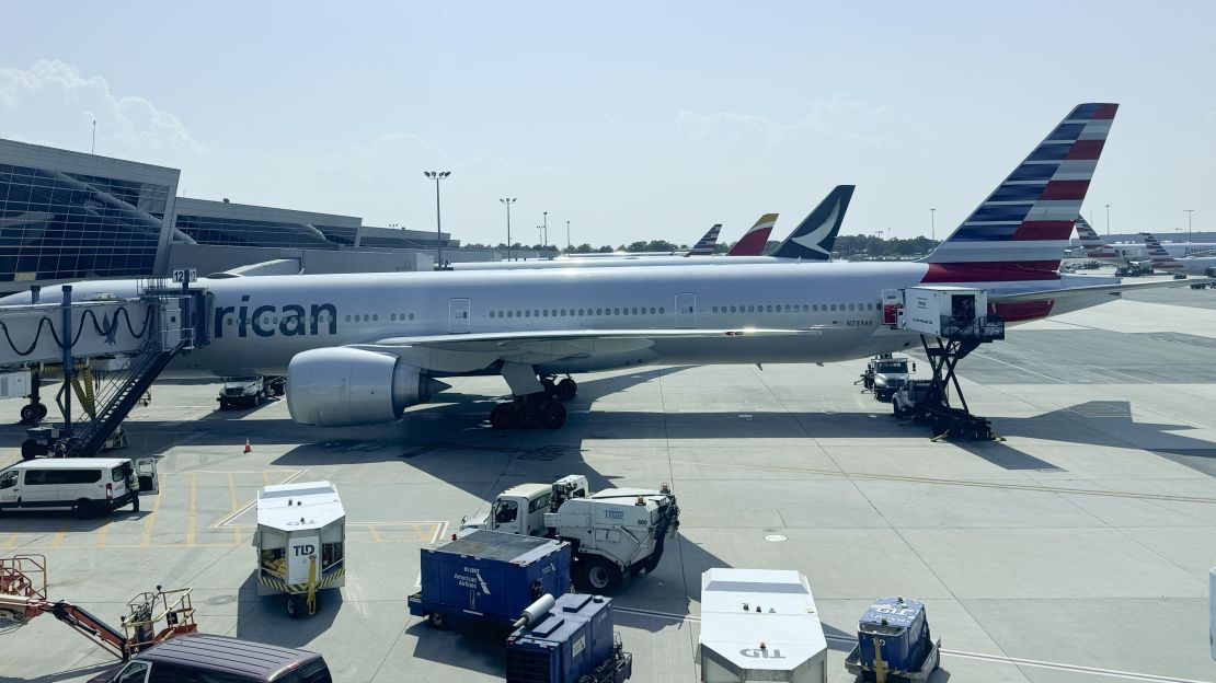 American Airlines Boeing 777-300ER