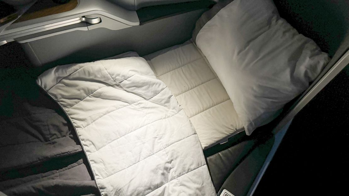 American Airlines Boeing 777-300ER Flagship Business made up bed