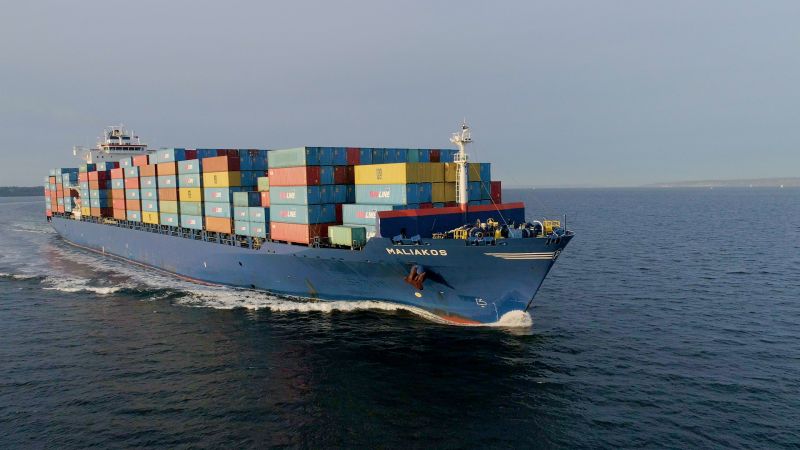 WATCH: How the world’s first ammonia-powered tugboat can help cut down global carbon emissions | CNN Business