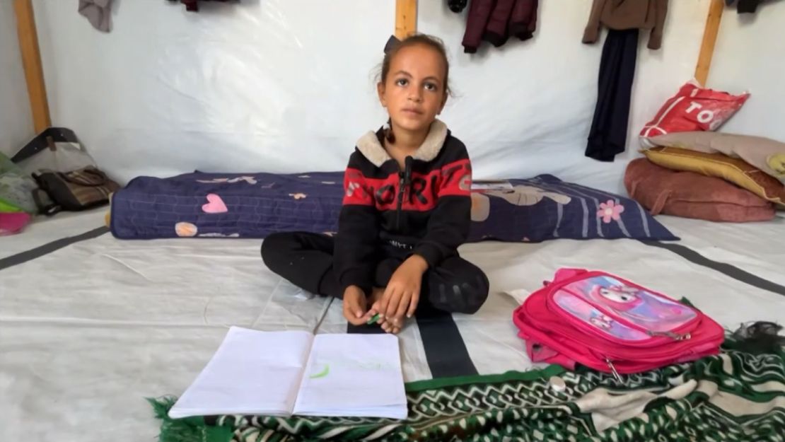 Six-year-old Manal Jouda tells CNN about the night her home was destroyed and trapping her under the rubble.