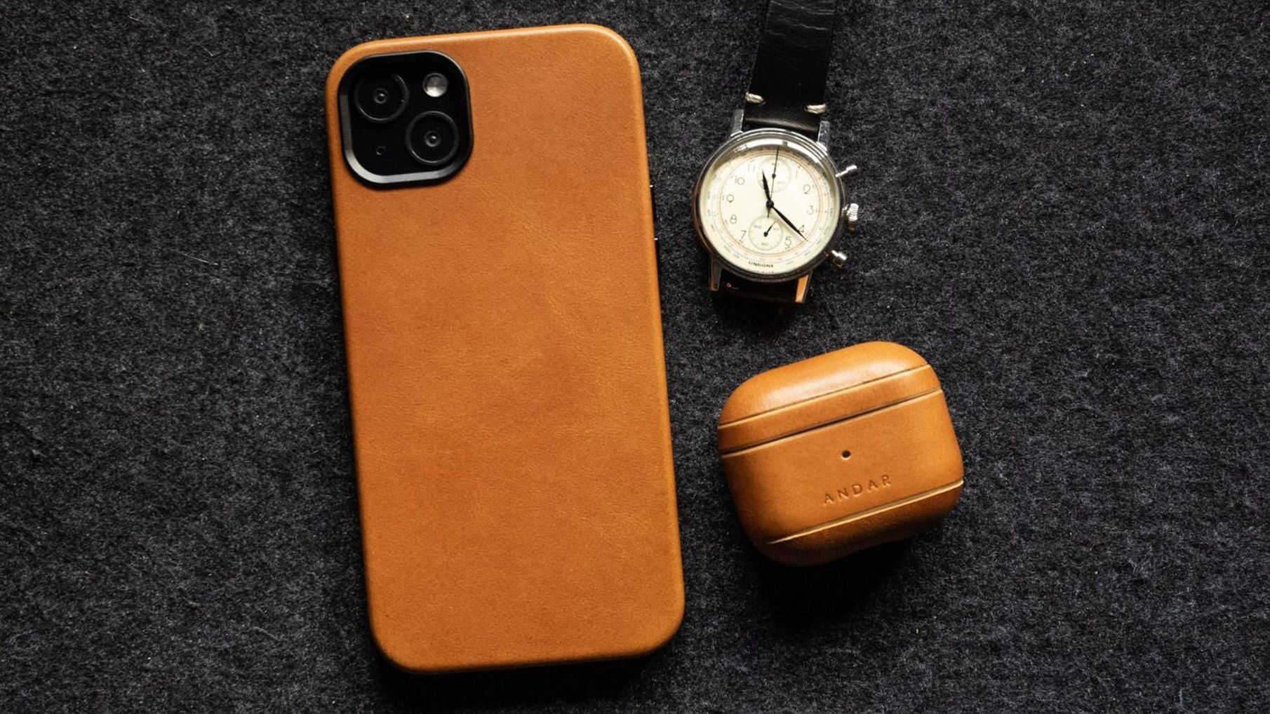 Luxury Leather Phone Cover Case for iPhone 15 (2024)