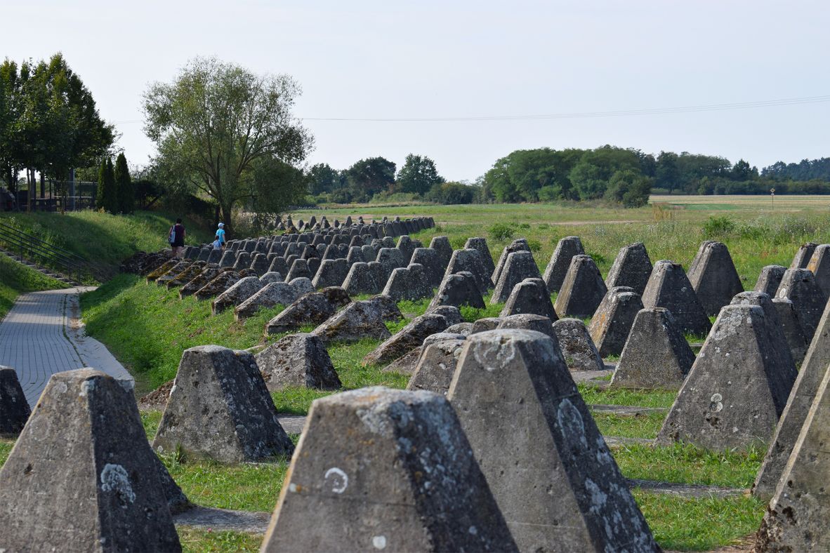 <strong>The Ostwall:</strong> Known as the Festungsfront Oder-Warthe-Bogen, or Ostwall, the complex was envisioned as a line of defense againt potential Polish or Soviet invasion, needed to protect Berlin.