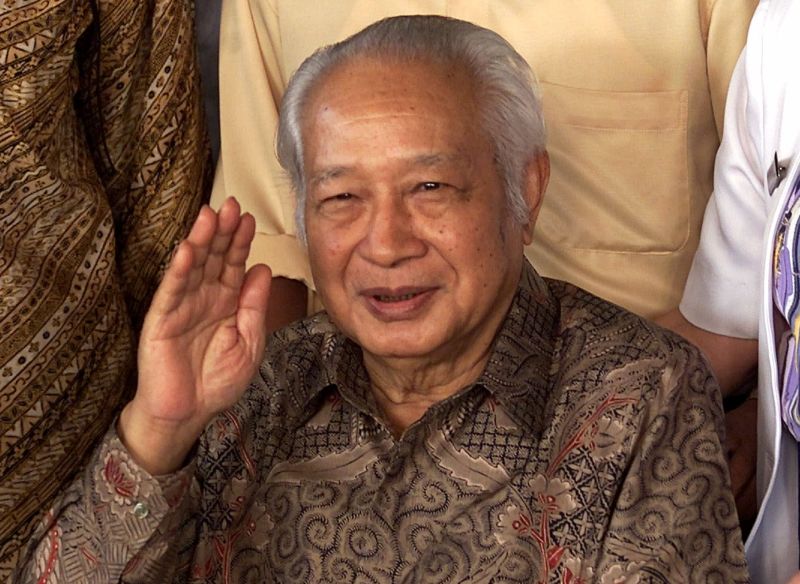 Suharto was a US-backed dictator who led sweeping massacres in