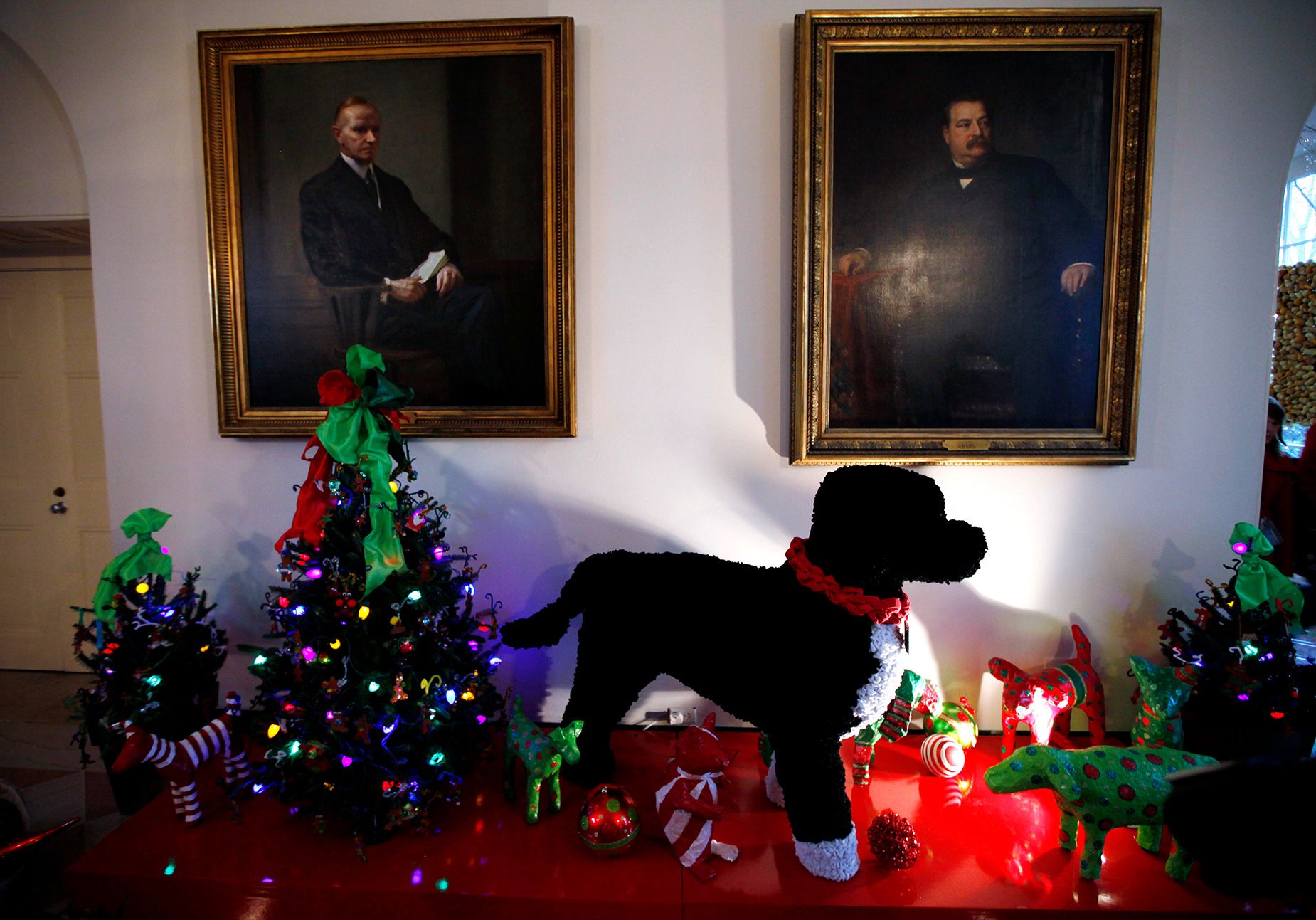 <strong>2010: </strong>The theme "Simple Gifts" included a replica of the family dog, Bo, made of pipe cleaners.