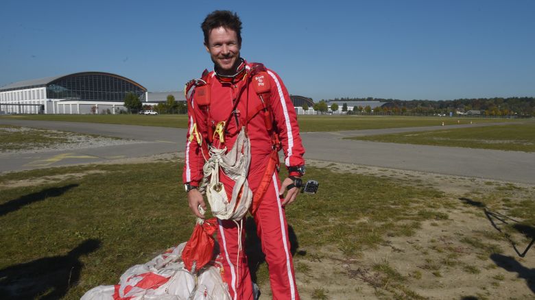 Extreme athlete Felix Baumgartner poses after his parachute jump out of a zeppelin on the German zeppelin shipping company in Friedrichshafen, Germany, 16 October 2016.