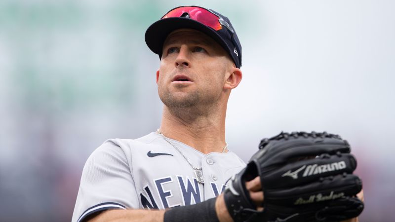 Former Yankees outfielder Brett Gardner announces death of 14-year-old son after sudden illness | CNN