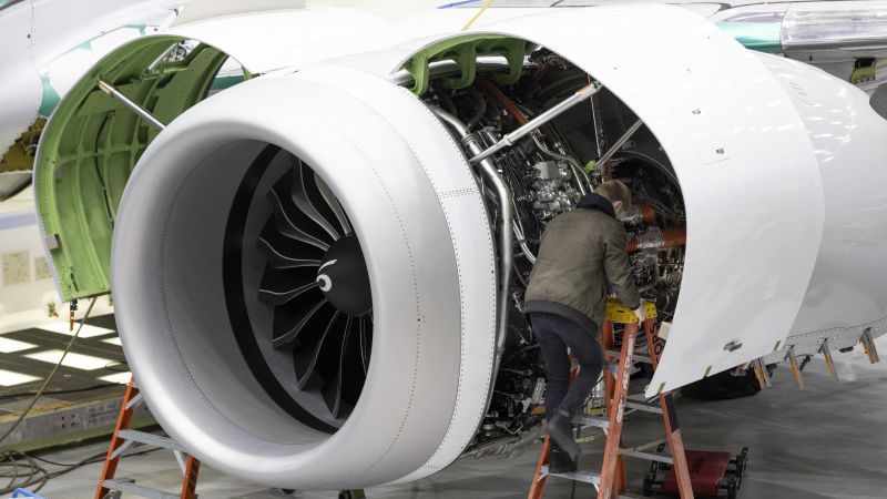 Read more about the article The FAA has identified more safety issues on Boeing’s 737 Max and 787 Dreamliner – CNN