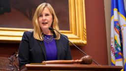 La representante estatal de Minnesota, Melissa Hortman, murió a tiros junto con su esposo la madrugada del sábado.