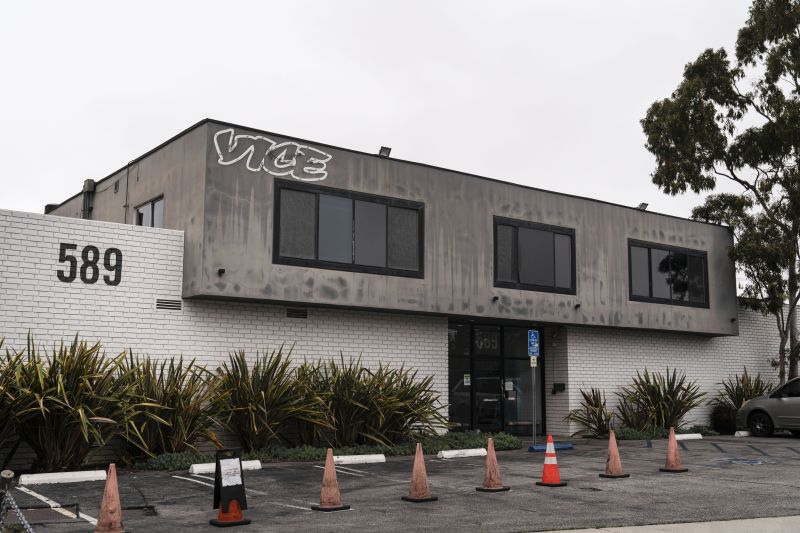 洋書 The Editors of Vice Magazine VICE Magazine, 2003–2010 — Inkubator Design