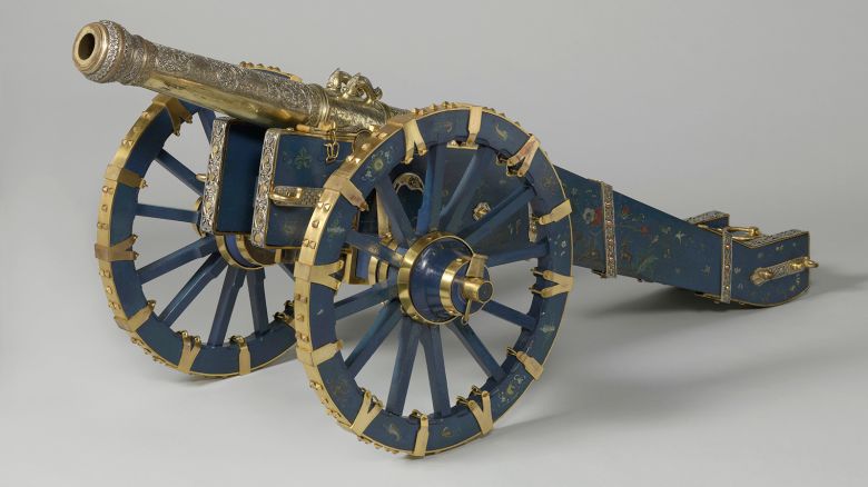 In this photo provided by Rijksmuseum on Thursday, July 6, 2023, the of the Cannon of Kandy which originated from Sri Lanka is photographed.  Two Dutch museums are handing back hundreds of cultural artefacts to Indonesia and Sri Lanka from a richly decorated cannon to precious metals and jewelry that were taken, often by force, from the countries in the colonial era. (Rijksmuseum via AP)