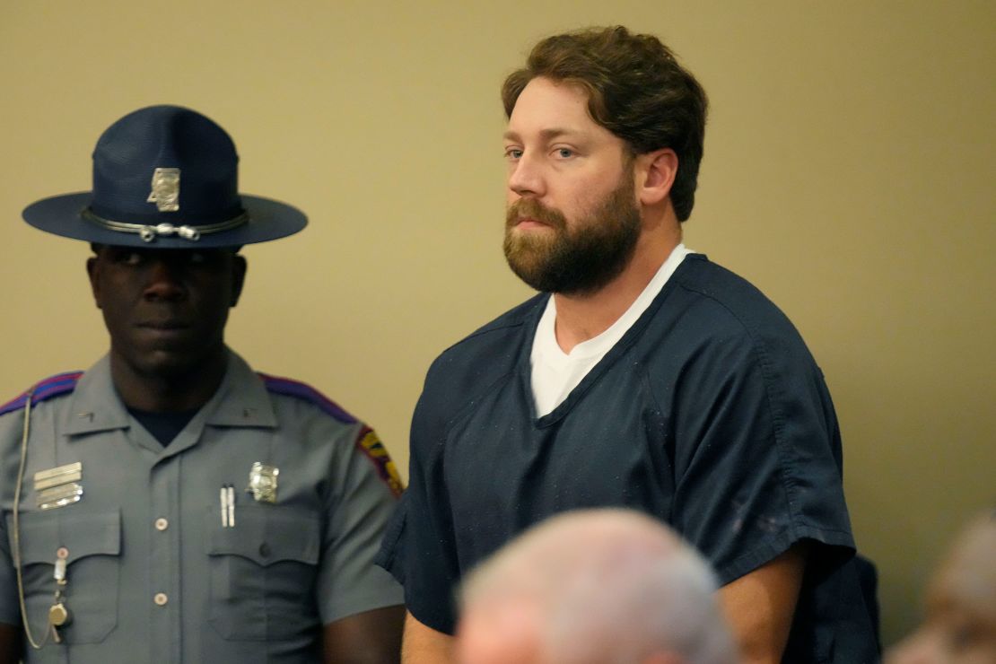 Former Rankin County sheriff's deputy Hunter Elward, right, appears in the Rankin County Circuit Court in Brandon, Mississippi, Monday, Aug. 14, 2023.