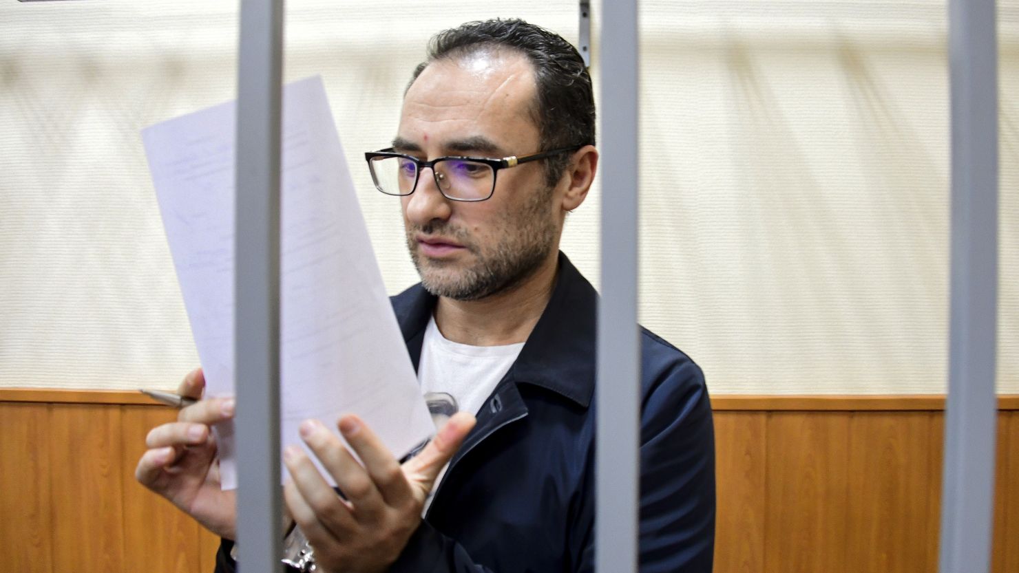 russia-sentences-us-citizen-to-15-years-in-prison-for-espionage