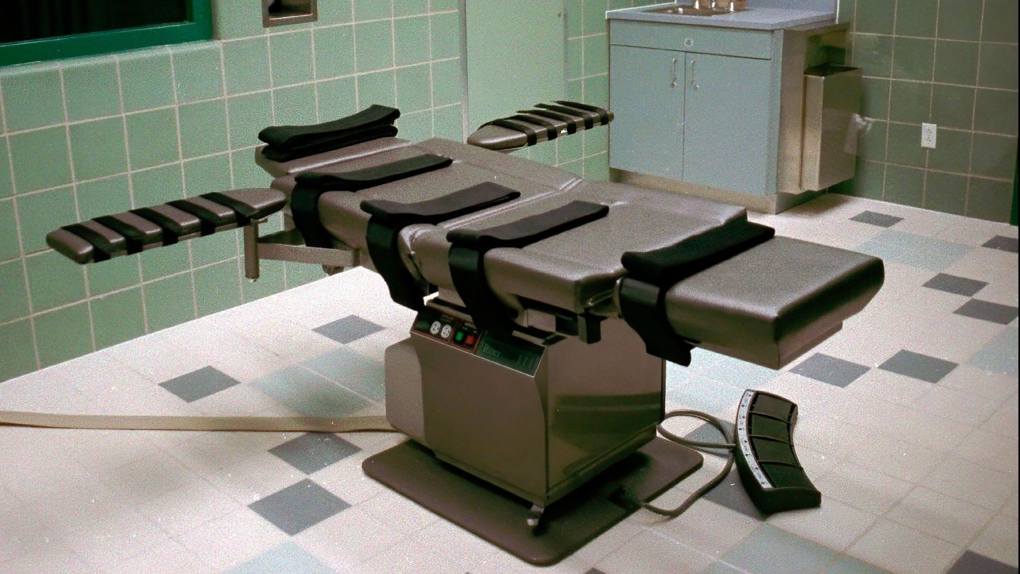 The interior of the execution chamber in the US Penitentiary in Terre Haute, Indiana, is seen on March 22, 1995.