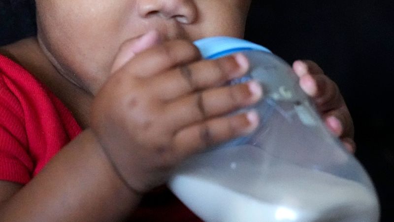 Trump Administration Redirects Tariff Revenue to Fund WIC Amid Government Shutdown