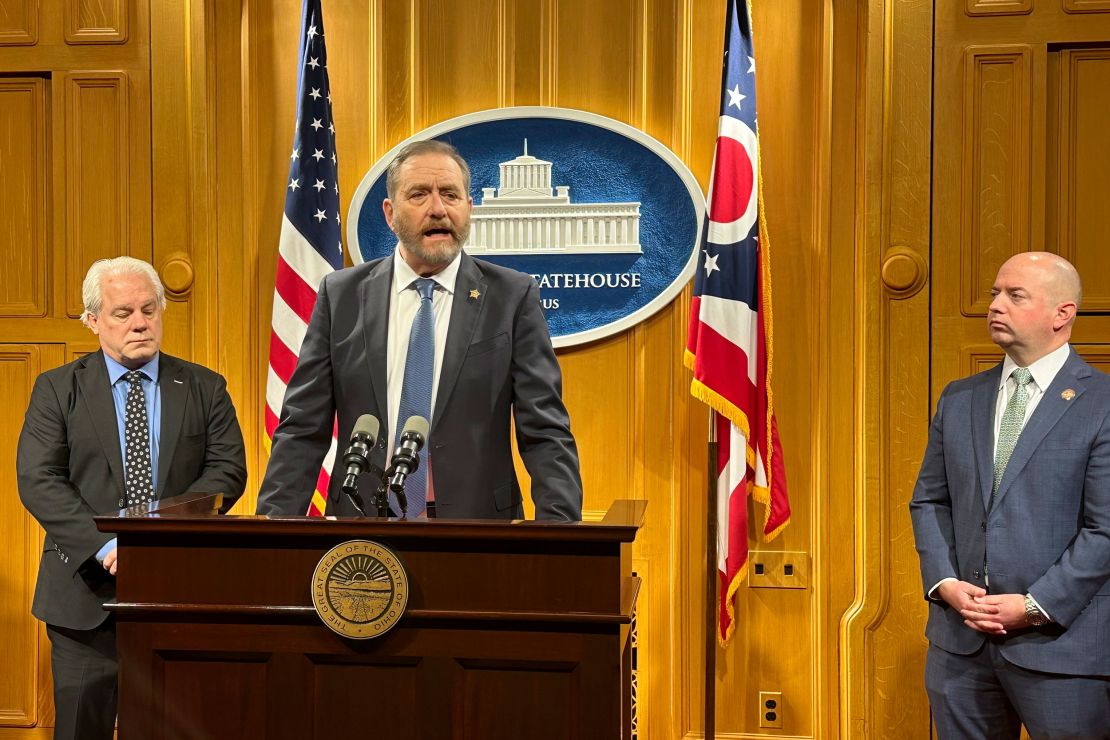 Republican Ohio Attorney General Dave Yost is flanked by state Reps. Phil Plummer, left, and Brian Stewart at a news conference in January announcing legislation to adopt nitrogen gas executions.