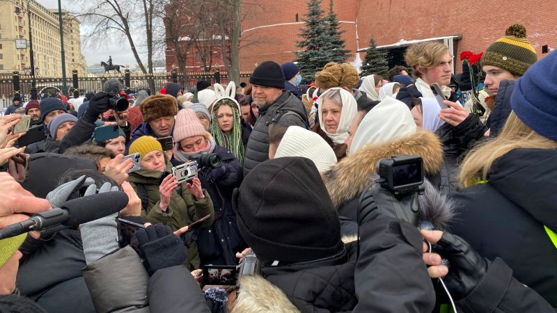 Dozens of journalists detained in Moscow as military wives protest mobilization | CNN