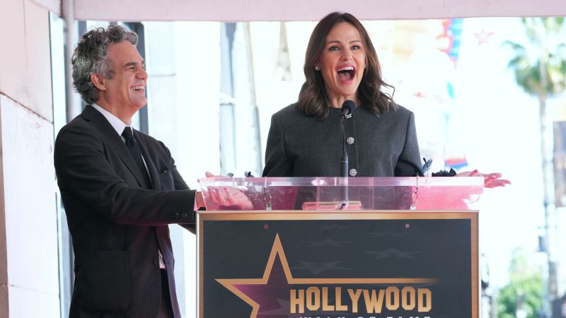 Марк Ръфало отпразнува новата си звезда на Холивудската алея на