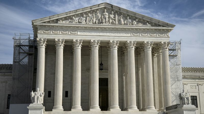 Върховният съд е страна със семейството на човека, убит от полицията, след като той е бил изтеглен за нарушения на таксите 