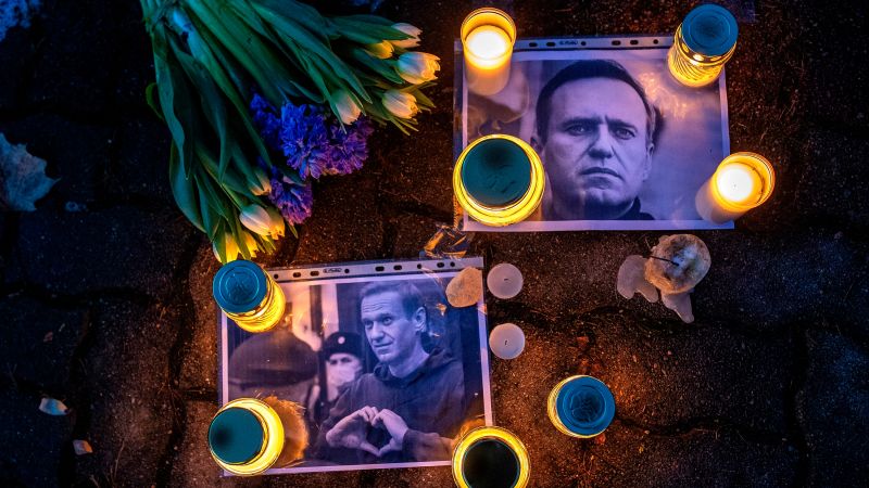 Смъртта на Алексей Навални беше посрещната с изблик на скръб