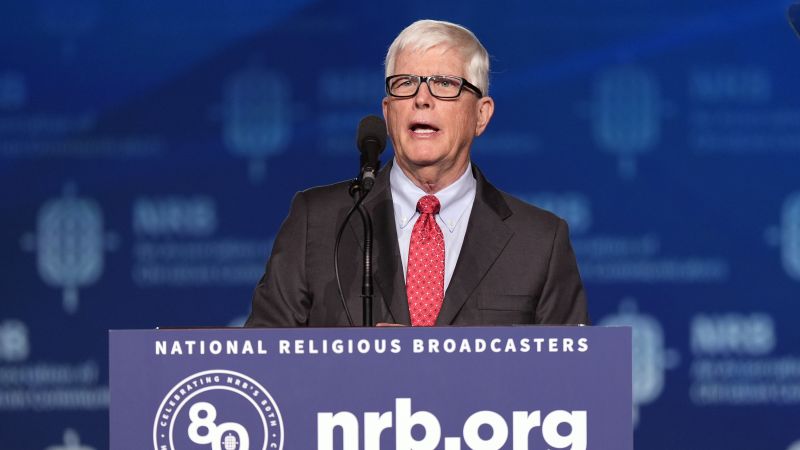 Hugh Hewitt quits The Washington Post after storming off newspaper’s live show Hugh Hewitt quits The Washington Post after storming off newspaper’s live show